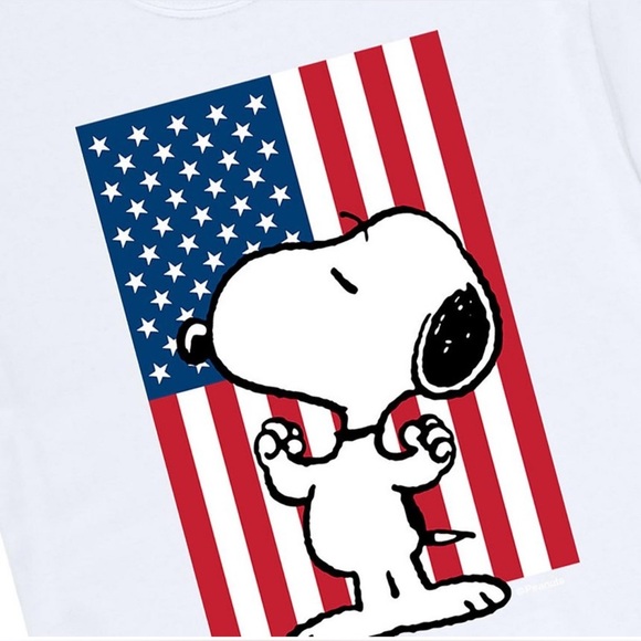Snoopy American Flag White T-Shirt - Picture 12 of 12